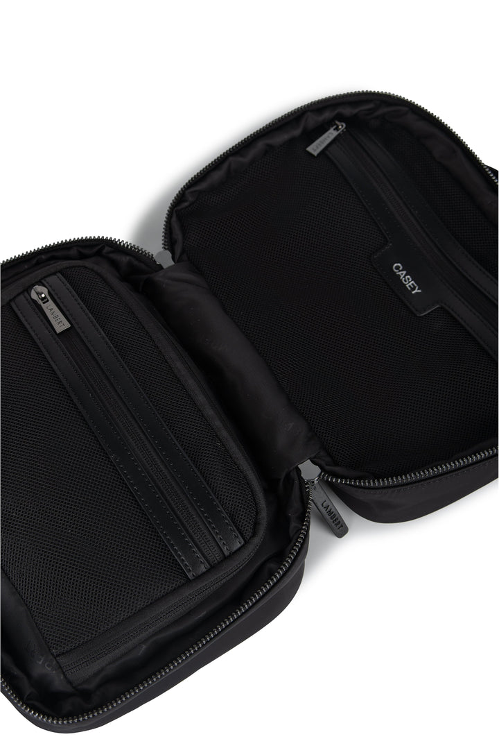 trousse lambert cuir vegan noir Casey Mlle et Coco