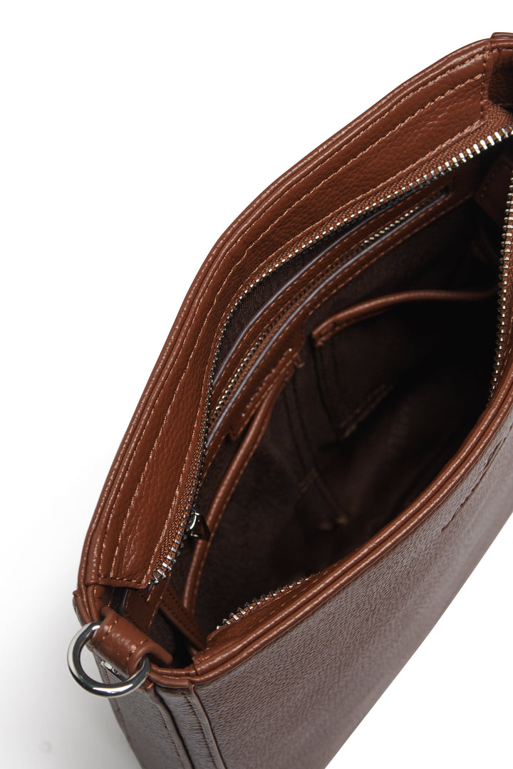 sac bandoulière cuir vegan hazelnut Mlle et Coco Lambert
