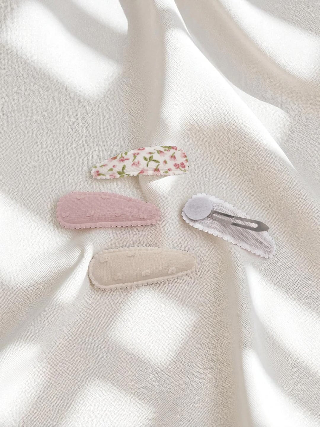 Barrettes en tissus motif classique fille Mlle et Coco