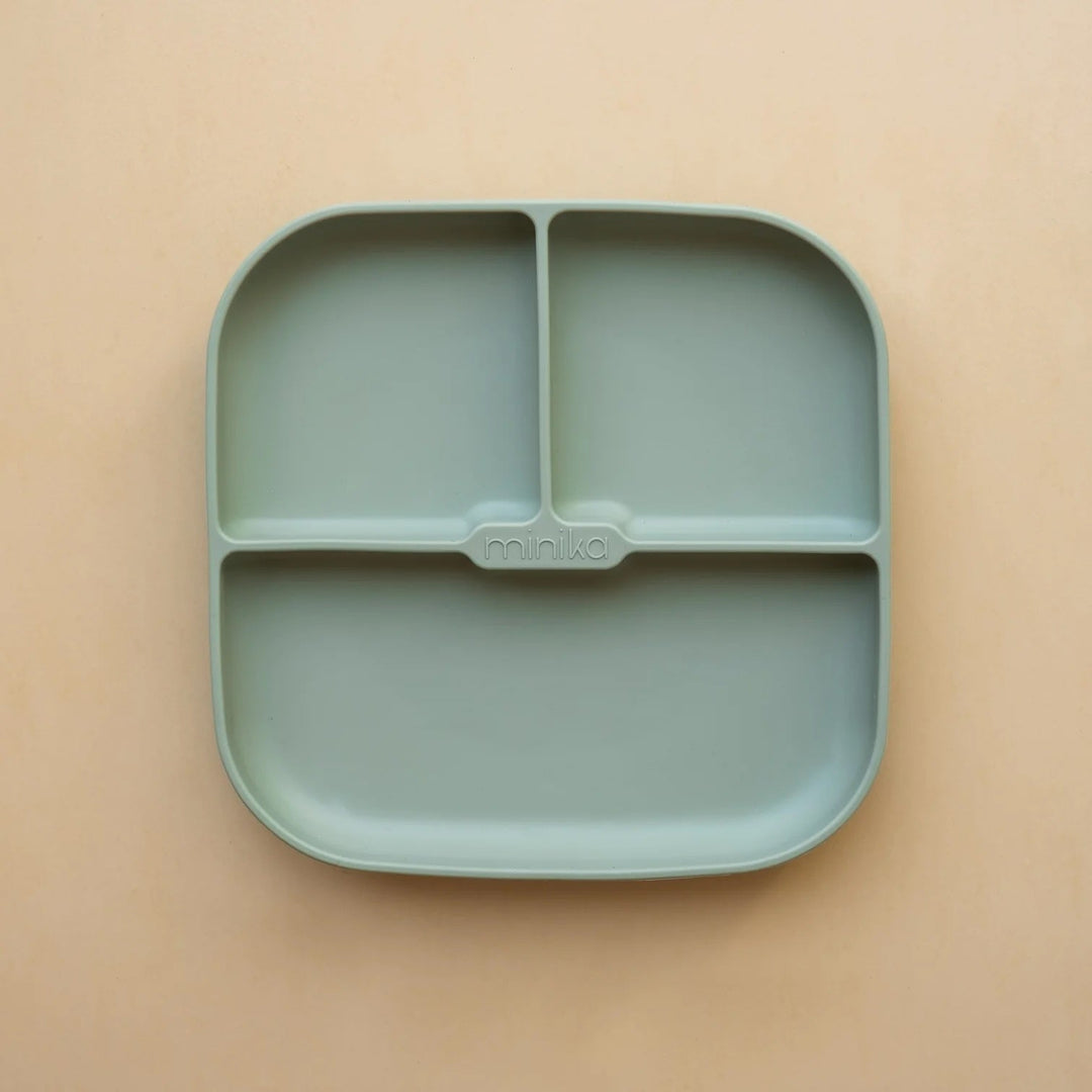 Minika assiette divisée en silicone avec succion Mlle et Coco