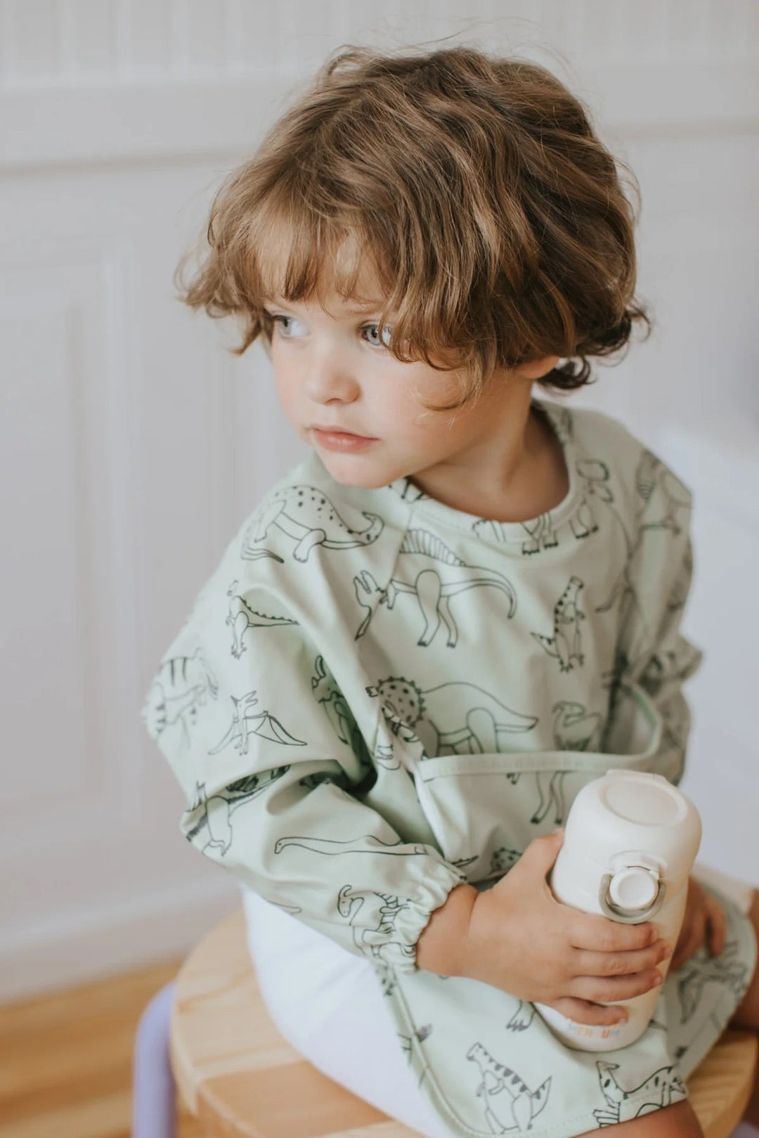 bavoir Menoum Menou motifs dinosaures, essentiel touts petit