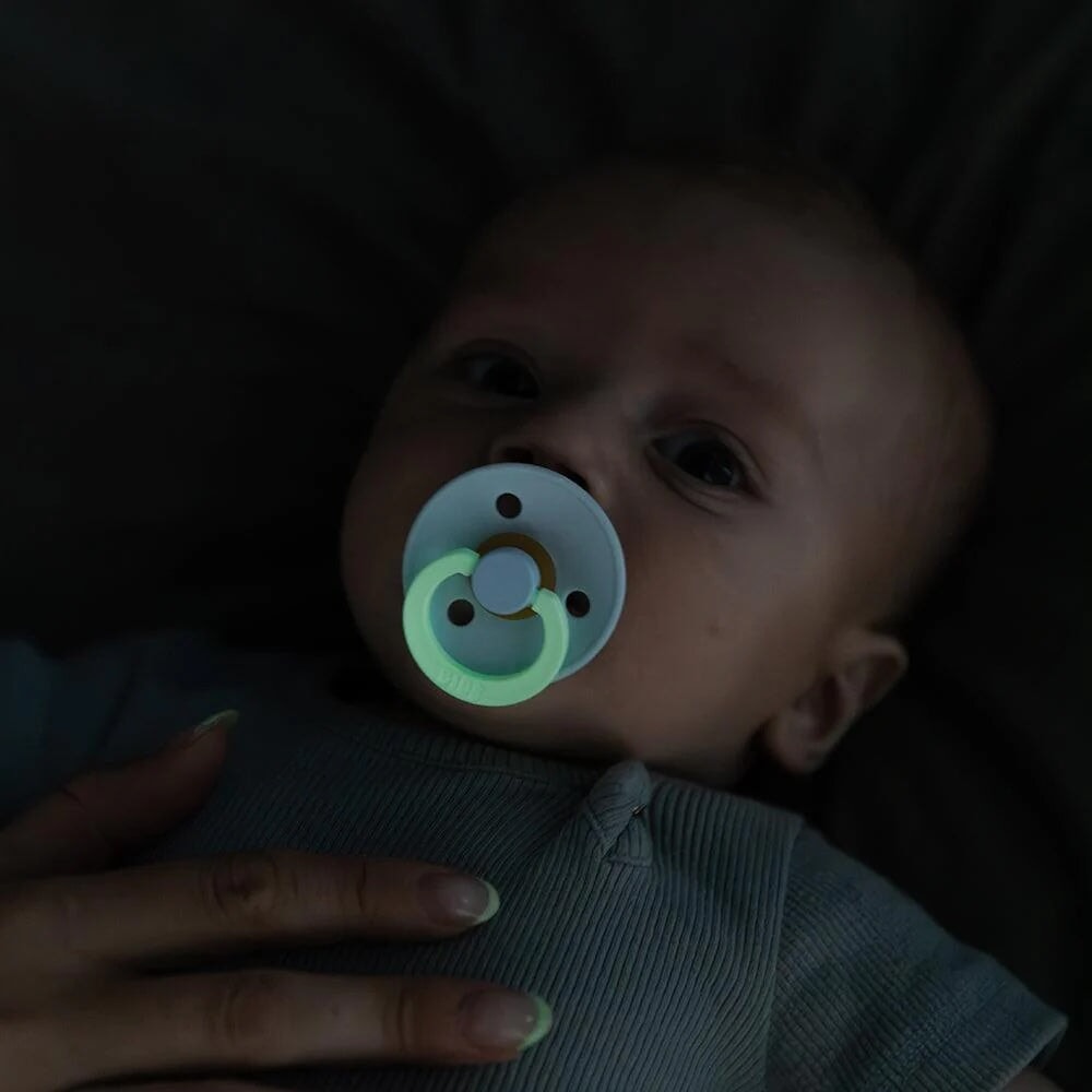 Suce pacifier sand et iron Bibs Mlle et Coco