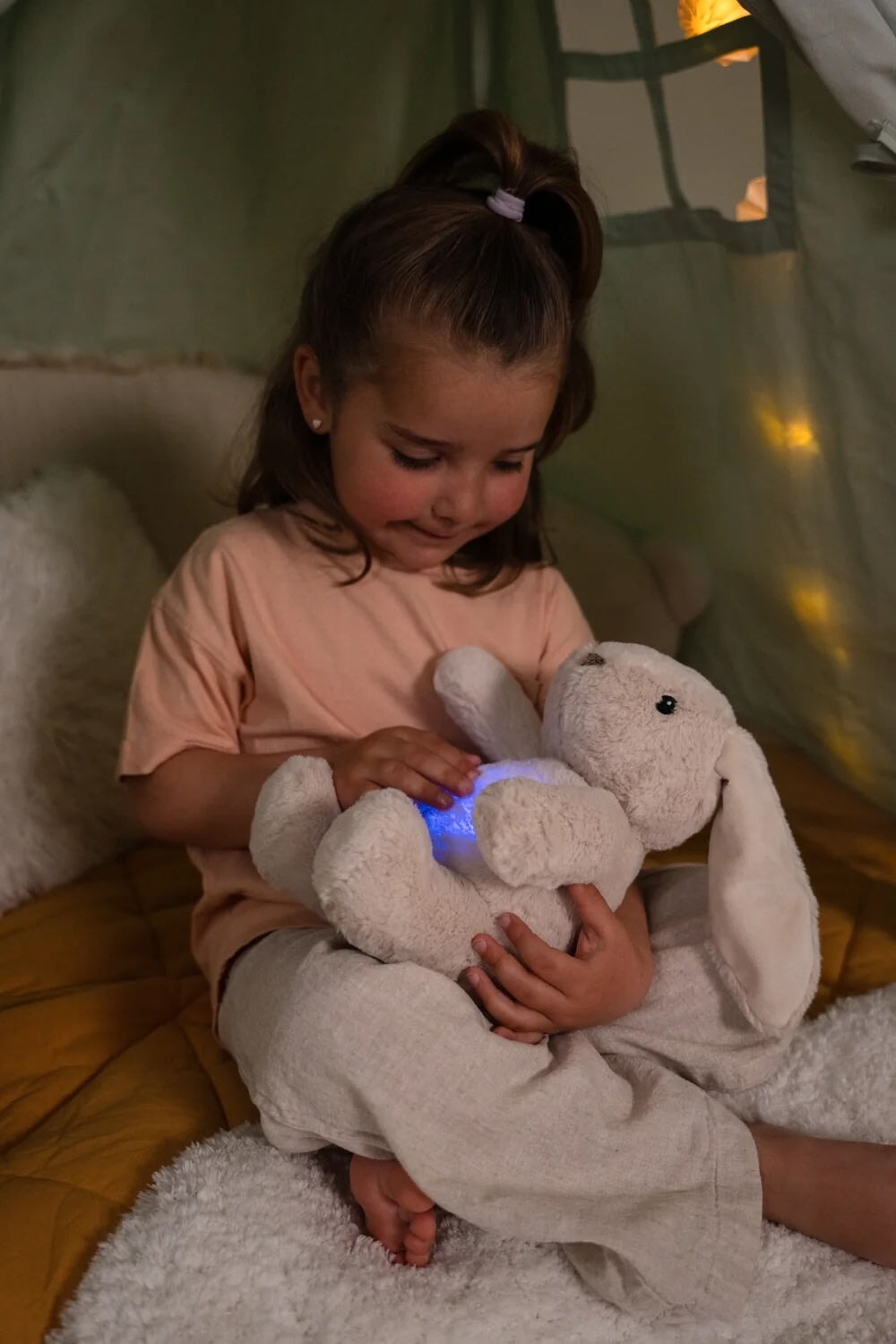 lapin billy lumineux musical lovelight peluche nuit reconfort cloudb Mlle et Coco