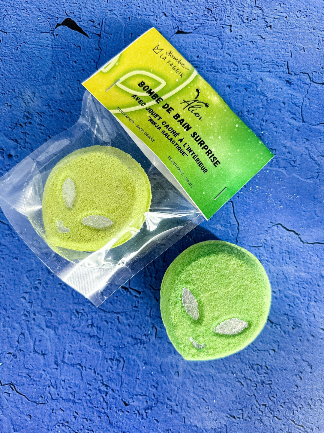 Bombe de bain surprise alien La Fabrik Mlle et Coco Halloween