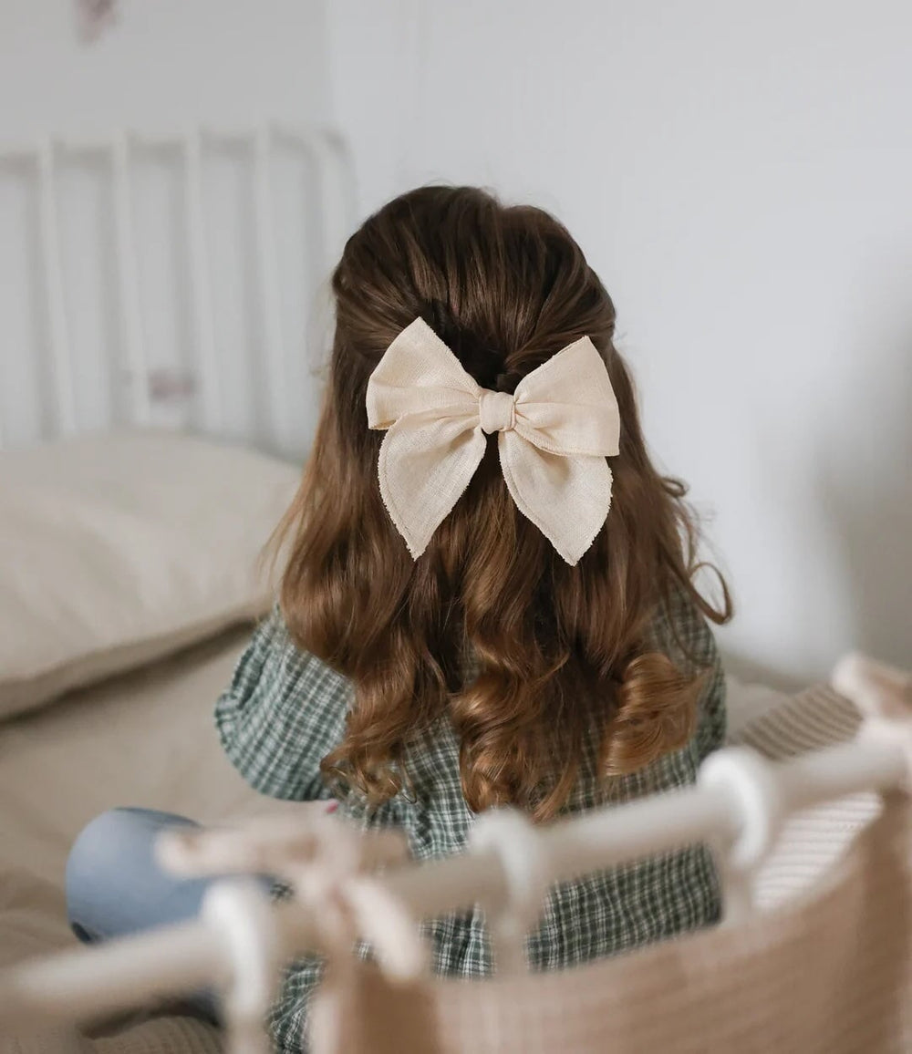 Boucle à cheveux sur pince Fable L Ivoire Ananas & Co. Mlle et Coco