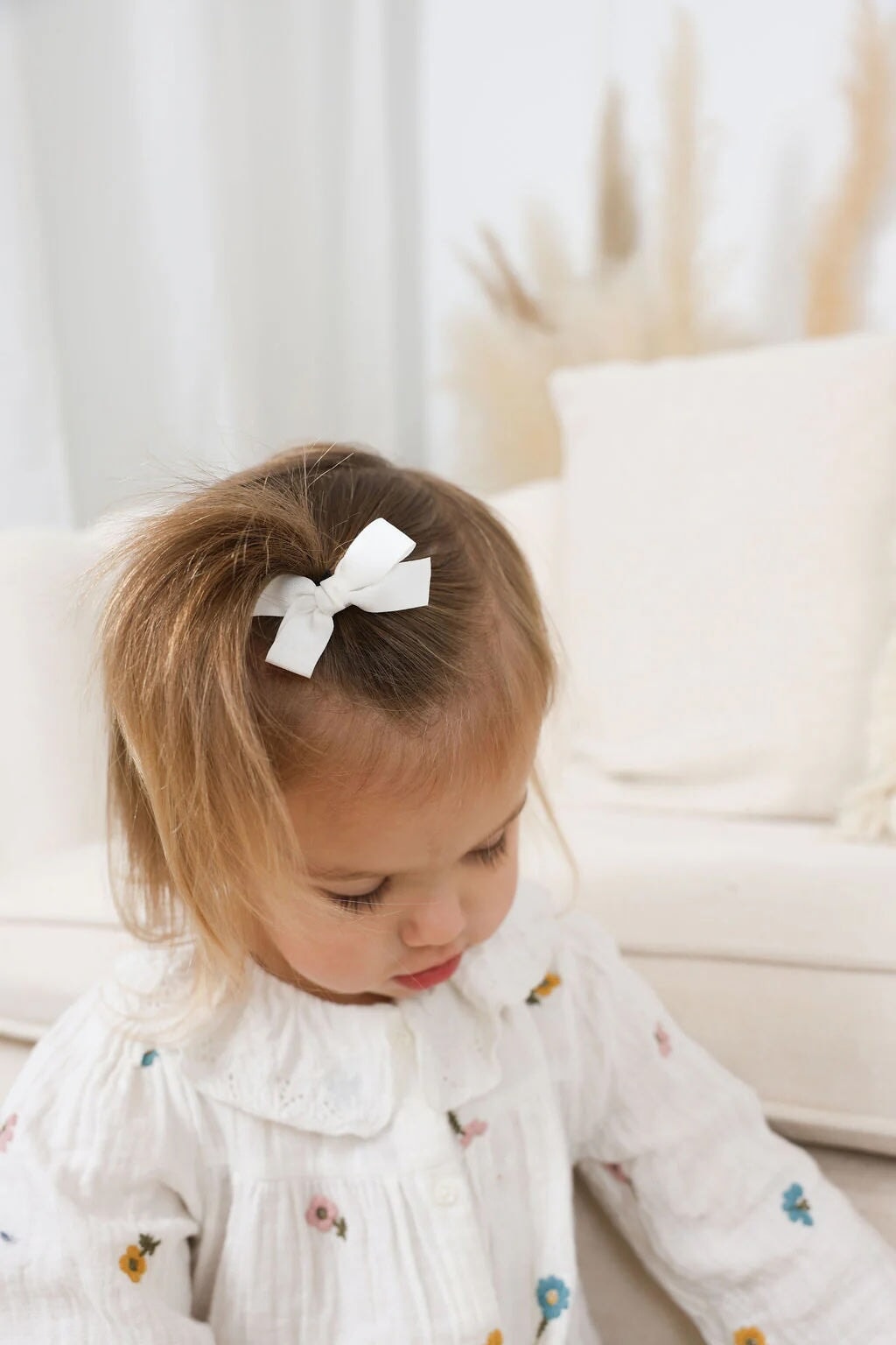 Boucles à cheveux sur pinces rose et blanc Ananas Mlle et Coco