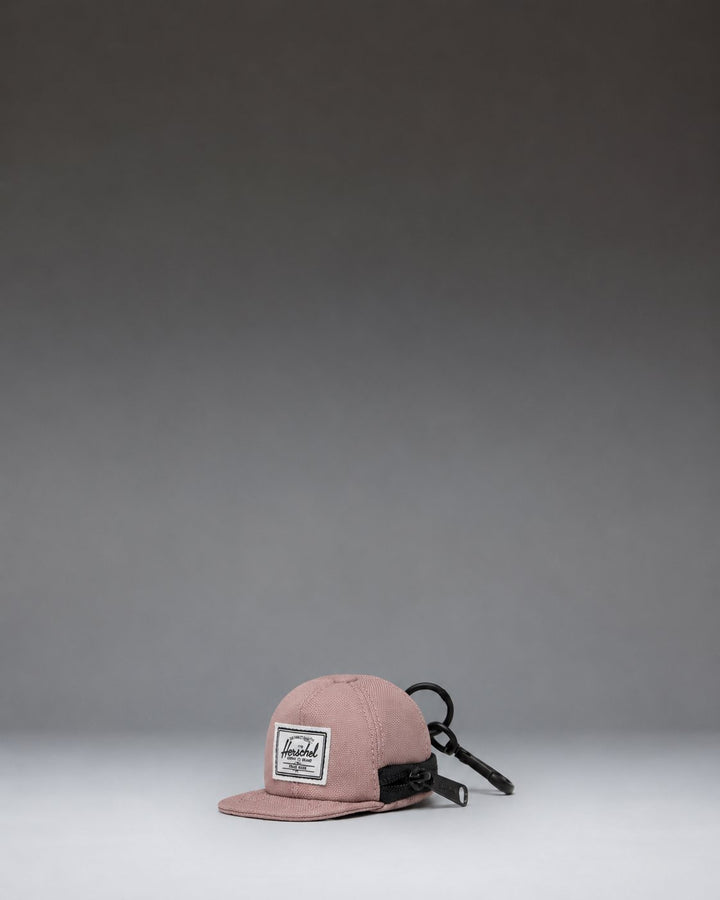 Breloque classique cap - Plusieurs couleurs - Herschel