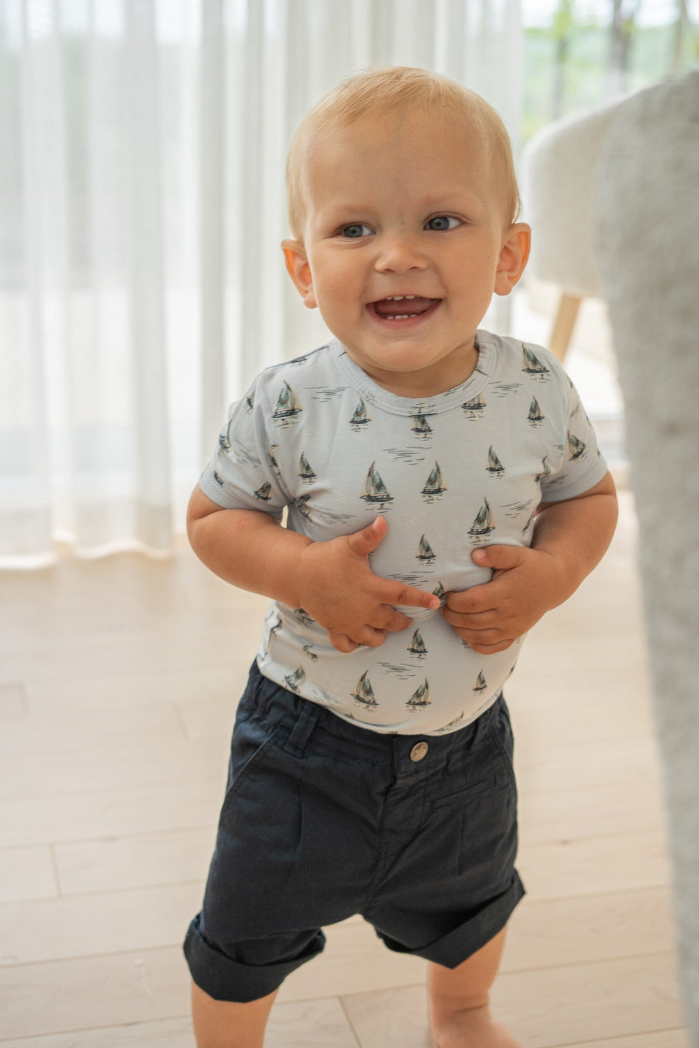 cache-couches bleu motifs bateaux vêtement bébé Fixoni