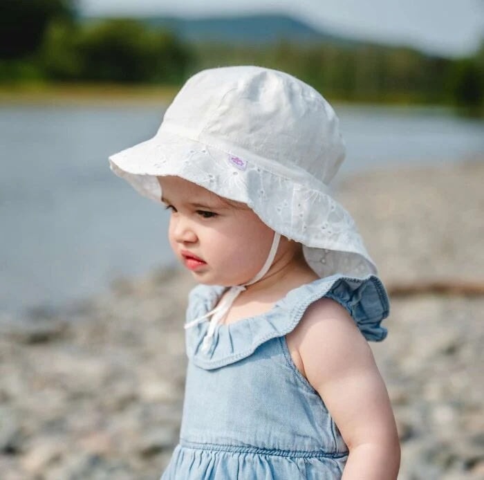 Chapeau de soleil coton dentelle blanc Calikids Mlle et Coco