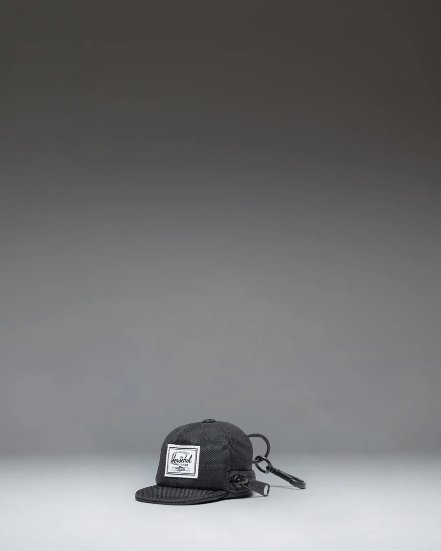 Breloque classique cap - Plusieurs couleurs - Herschel