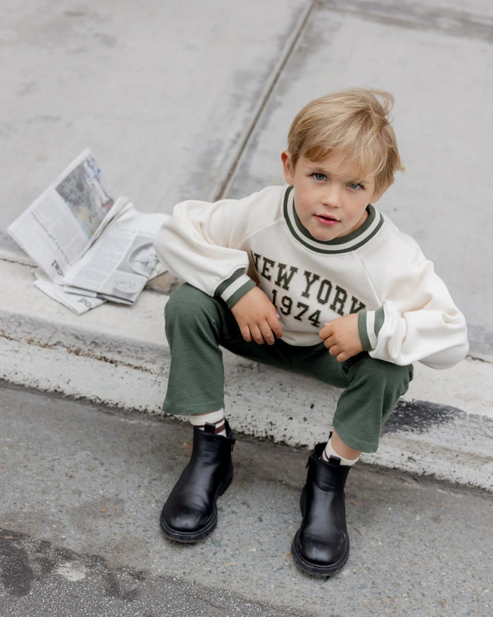 Chandail manches longues Beige et vert (New york) Rylee + Cru