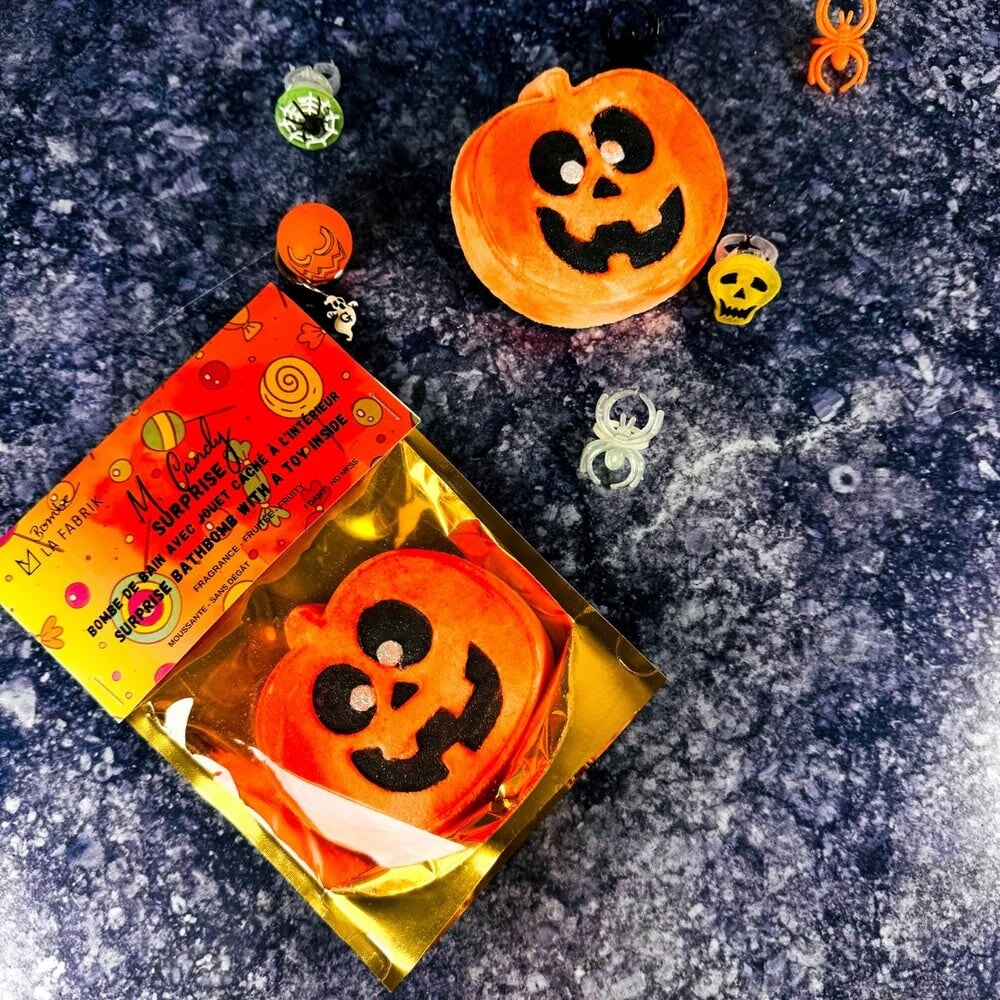 Bombe de bain surprise M. Candy citrouille La Fabrik Mlle et Coco Halloween