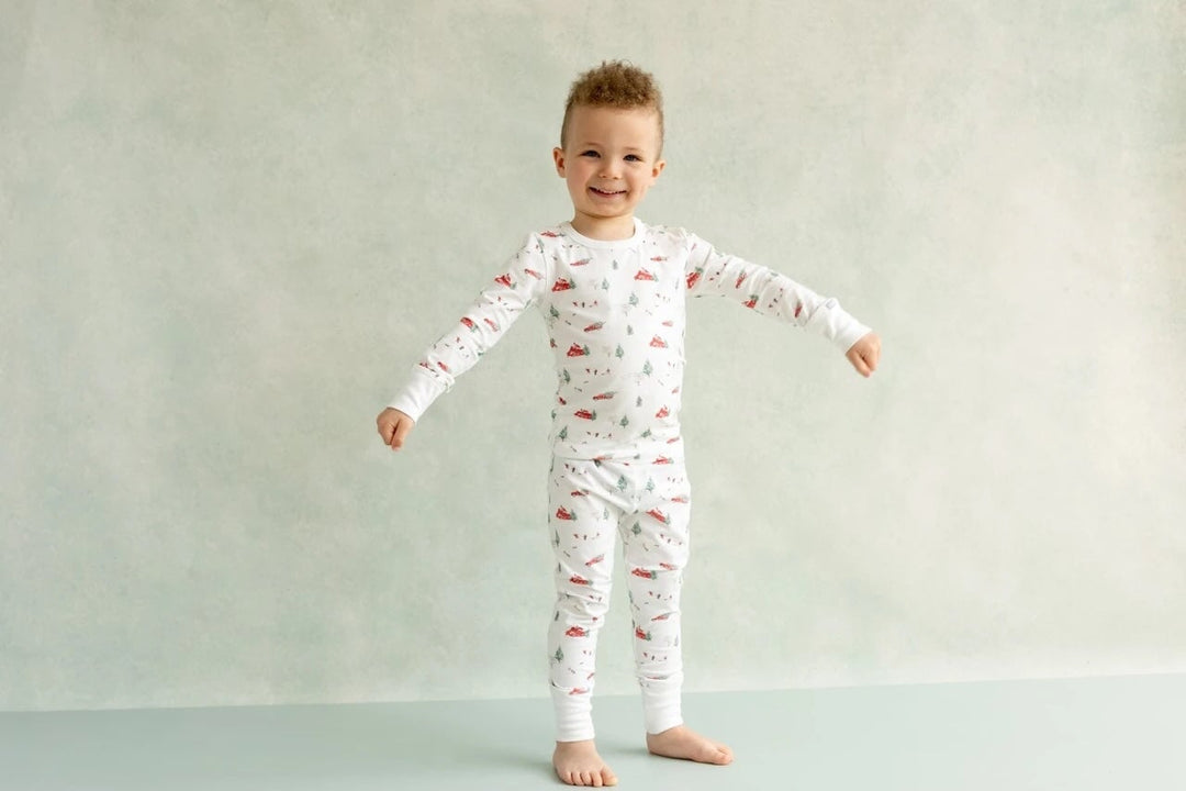 Pyjama 2 pièces coton modal Scène hivernale fond blanc Coccoli Noël Mlle et Coco