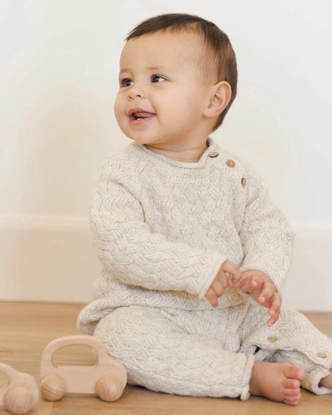 Combinaison douillette en tricot avoine Quincy Mae Mlle et Coco