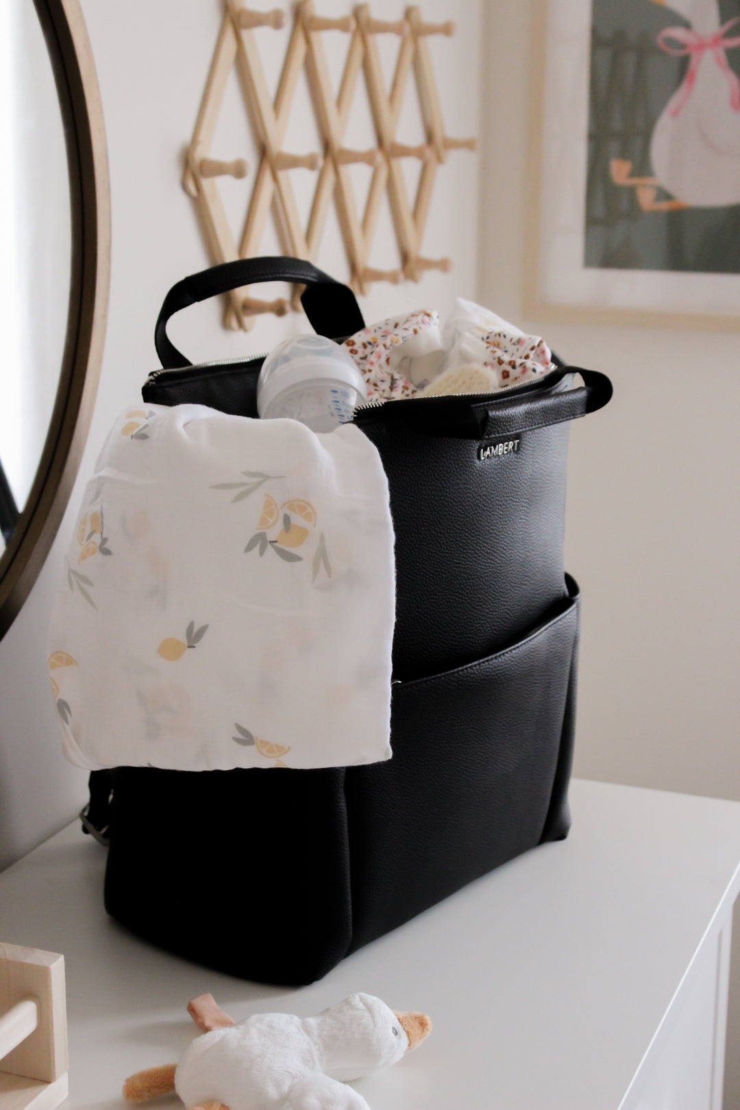 sac couche cuir vegan noir Nala Lambert produits québécois