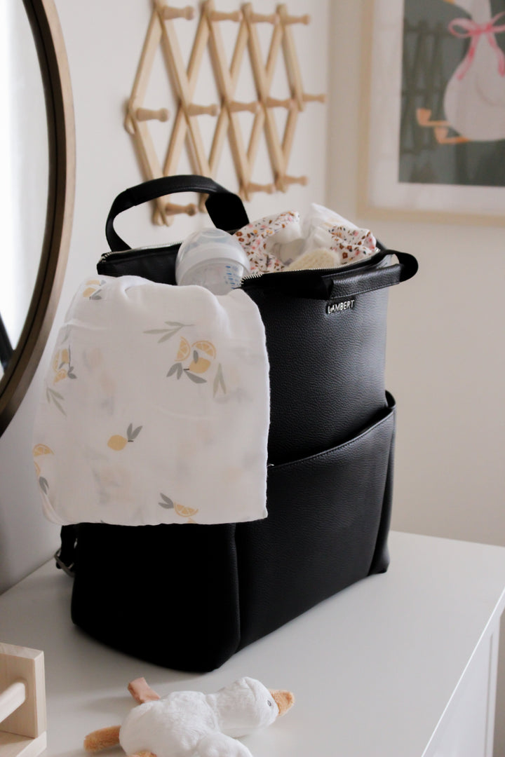 sac couche cuir vegan noir Nala Lambert produits québécois