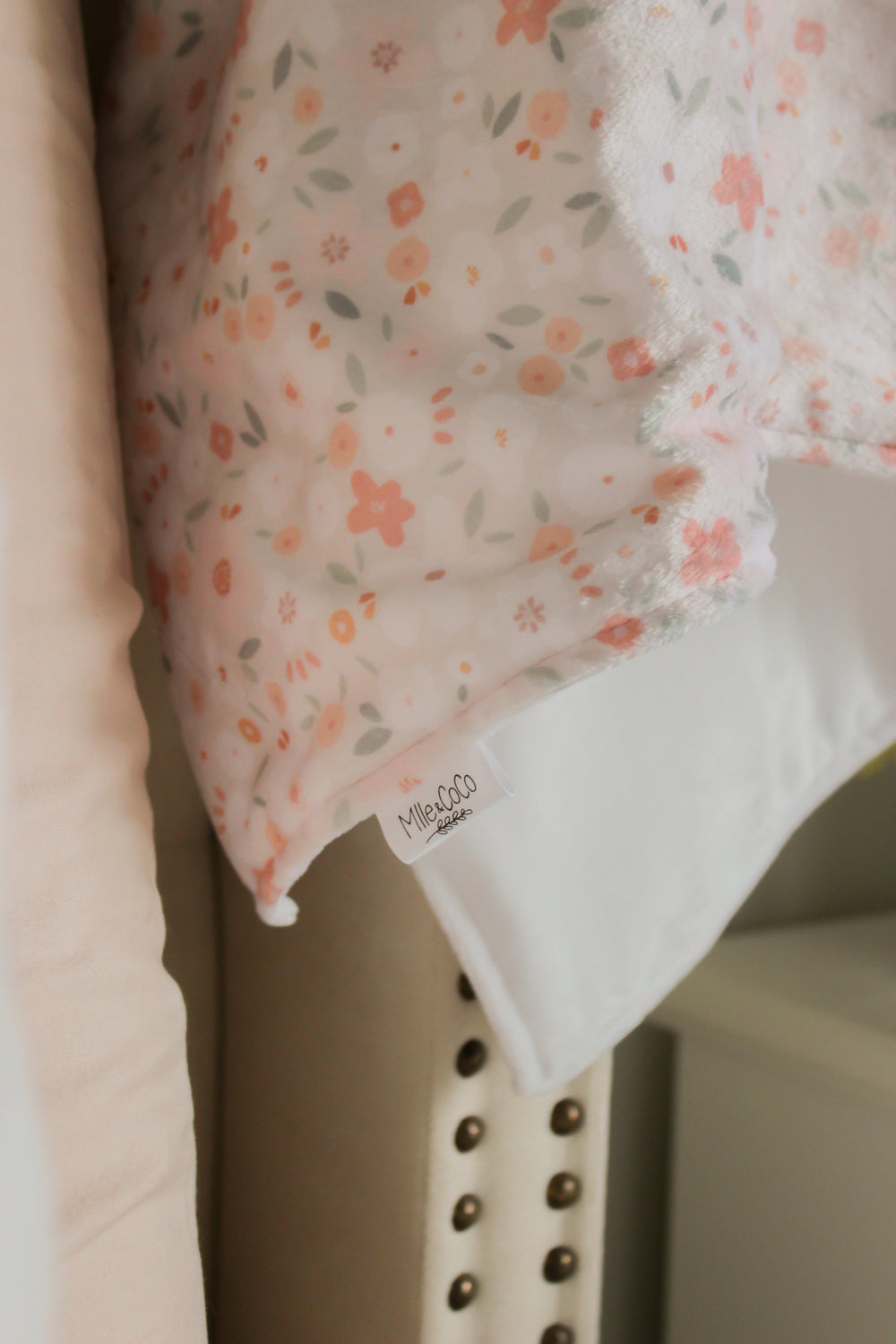 Couverture Minky délicatesse floral blush Mlle et Coco exclusivité