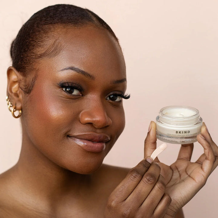 Crème visage florale apaisante et repulpante avec acide hyaluronique Bkind Mlle et Coco