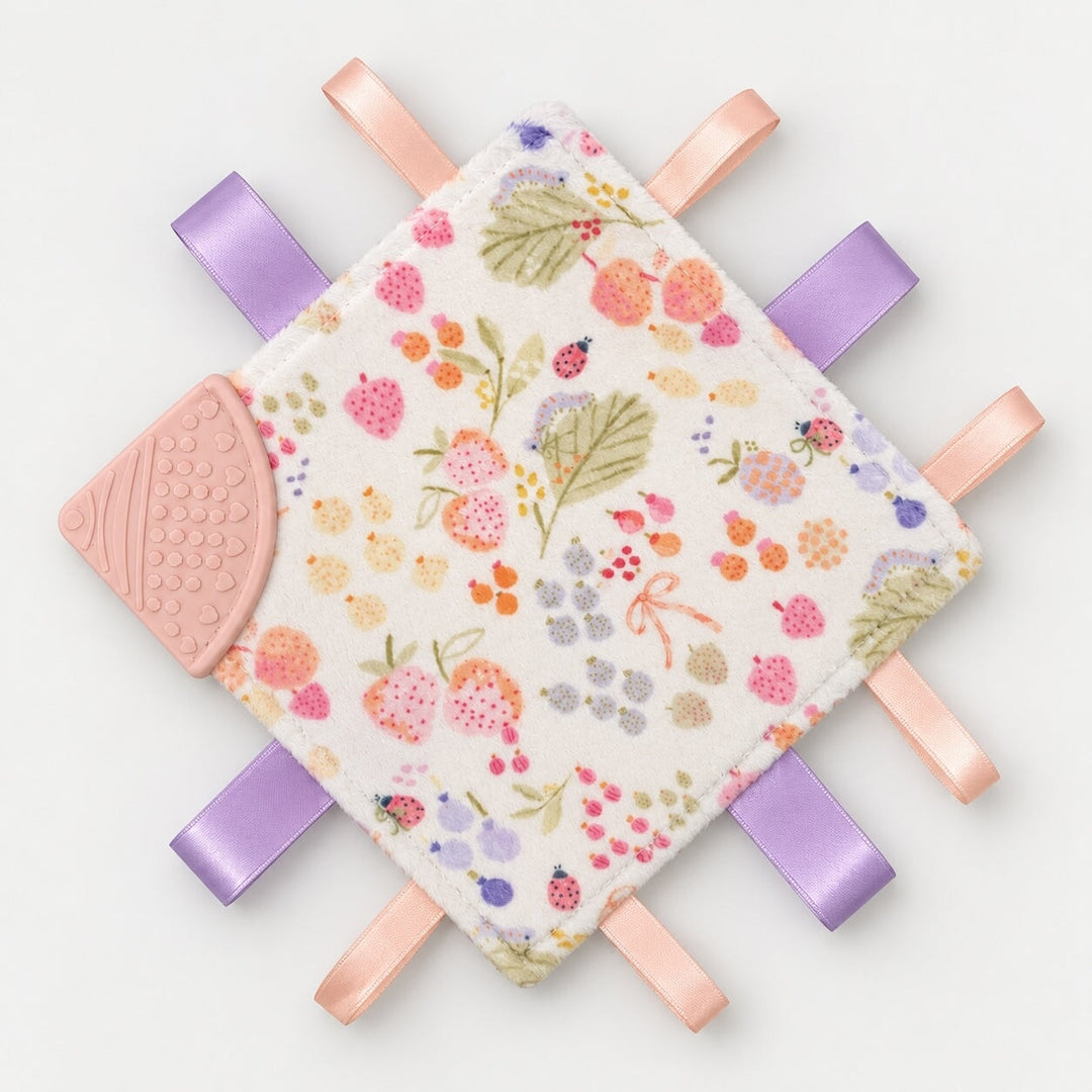 Jouet d'éveil et dentition Doudou craquante Fleuris fraise Mlle et Coco