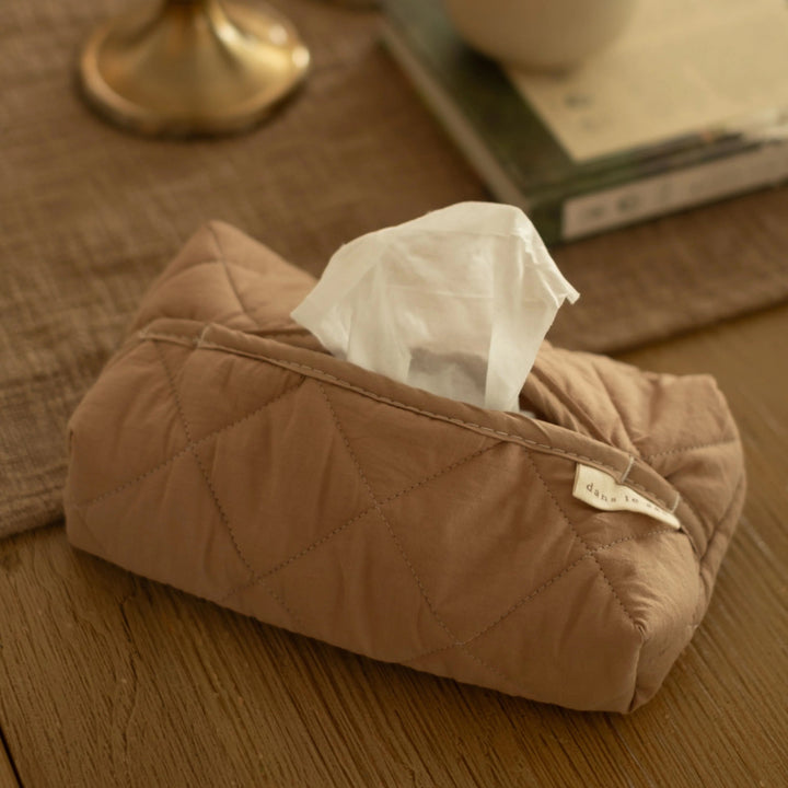 Étui à lingettes matelassé tan Dans le sac Mlle et Coco