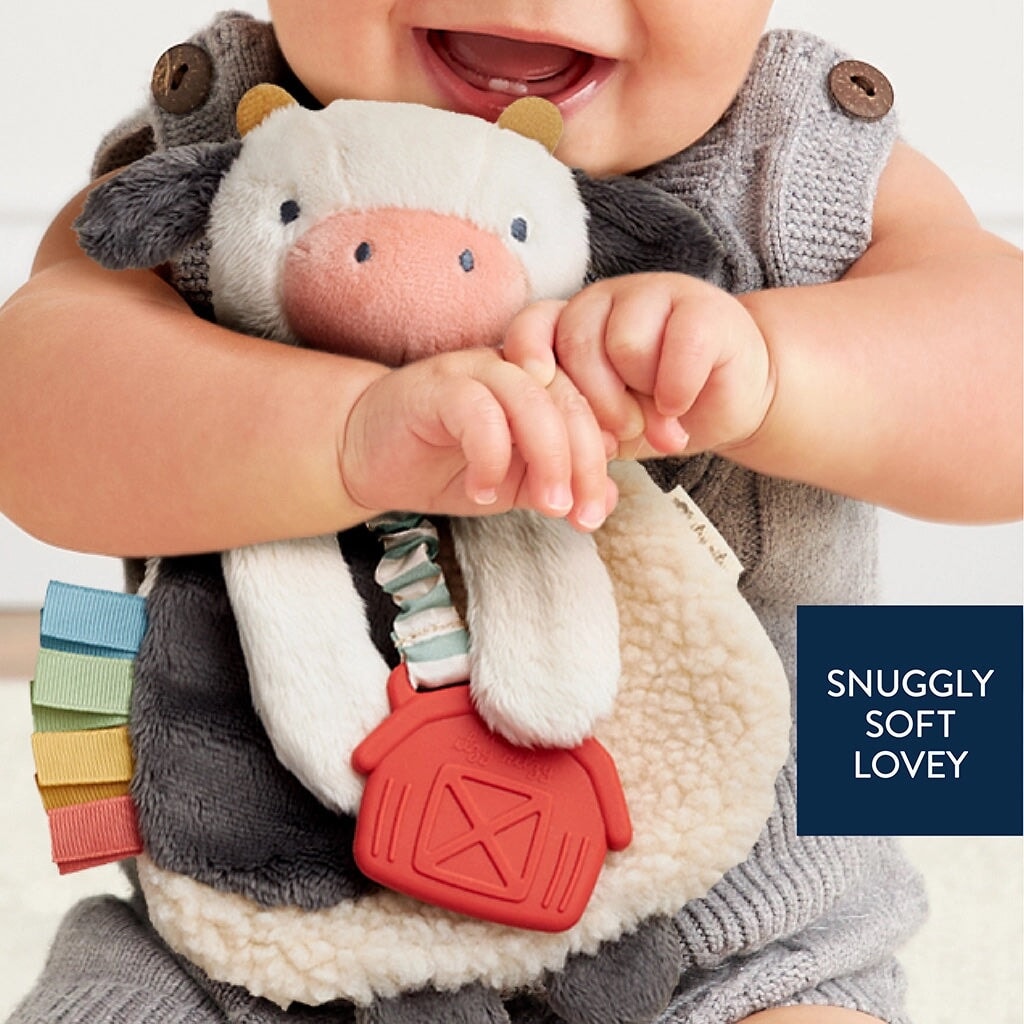 jouet texturé vache jeu sensoriel éveil tout-petit enfant Itzy Ritzy