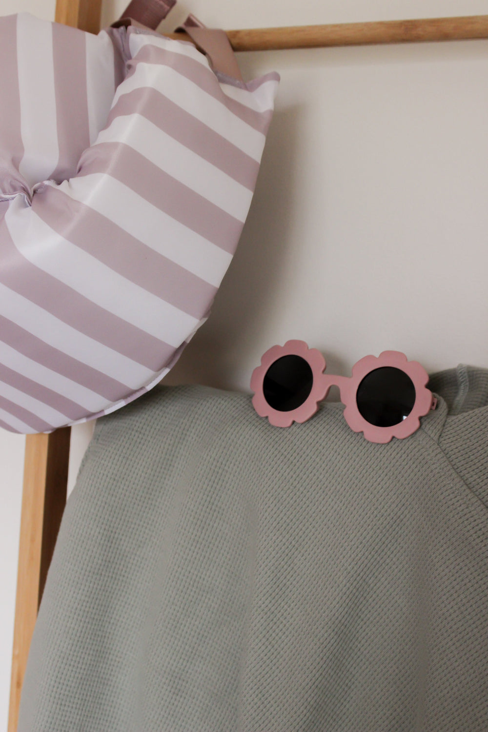 Lunette soleil fleur rose Current Tyed Mlle et Coco