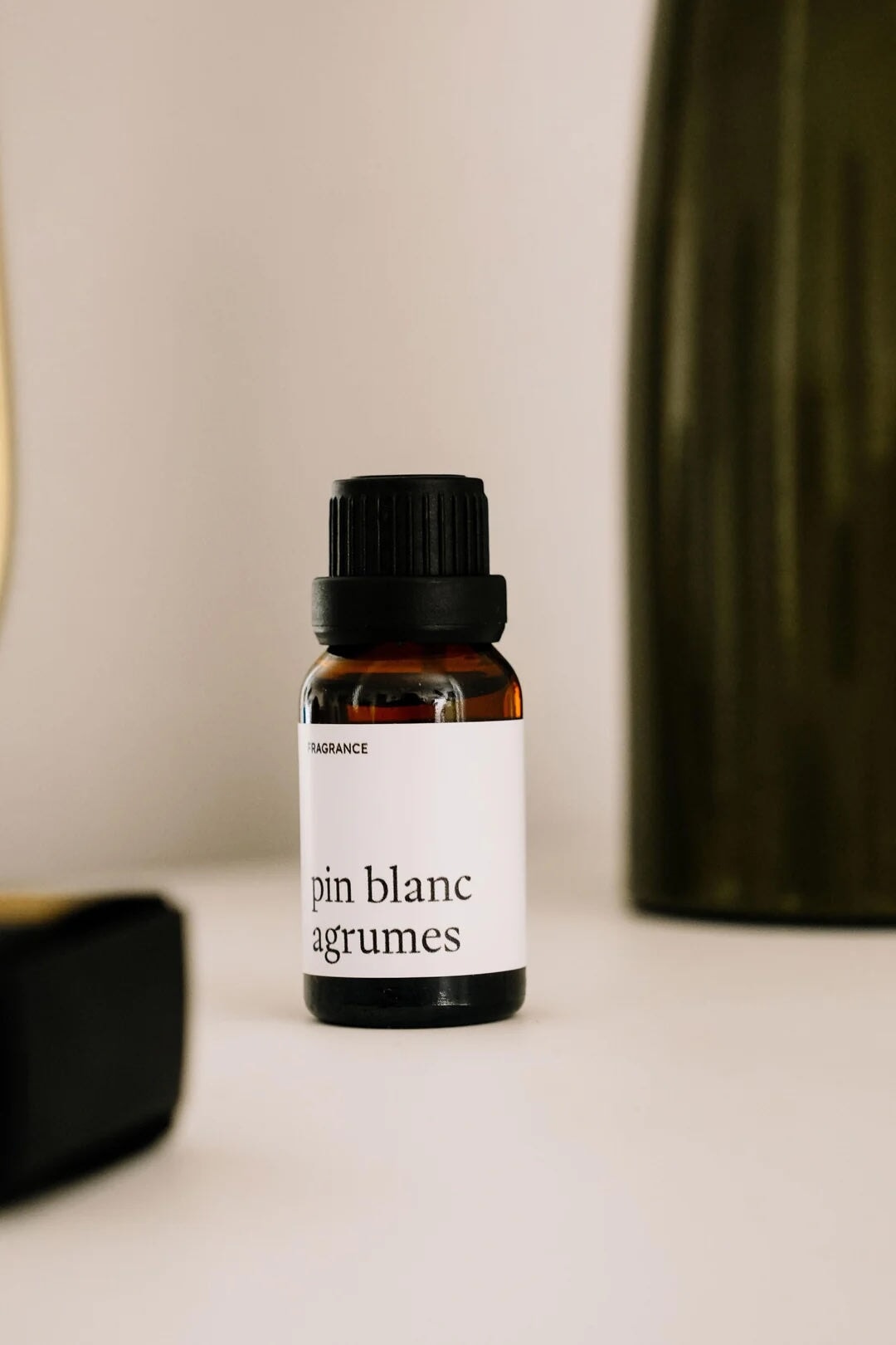 fragrance pin blanc agrume Marée Chandelle Mlle et Coco