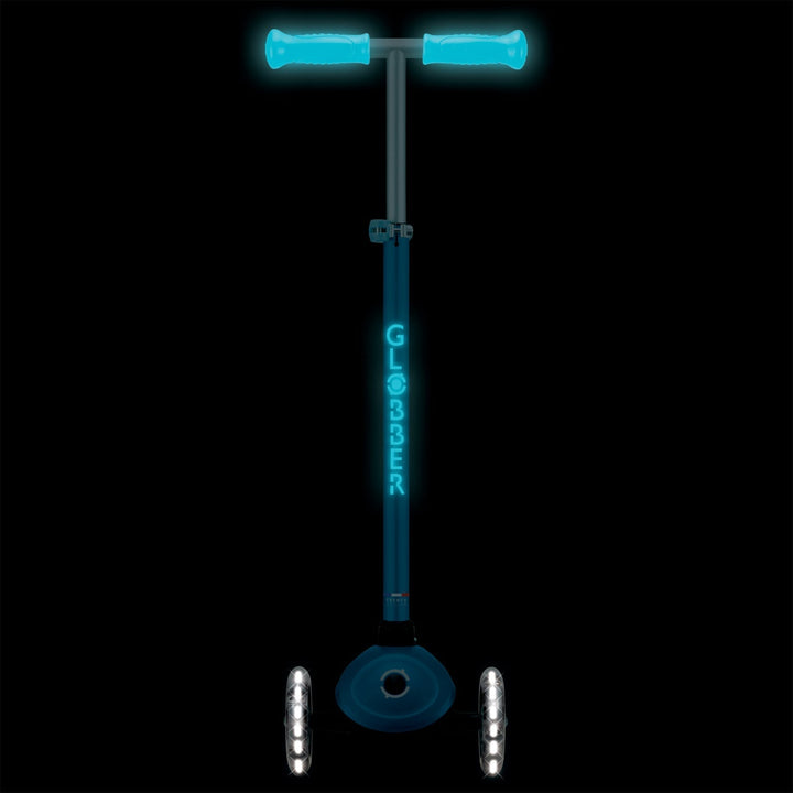 Trottinette à 3 roues phosphorescente avec lumières bleu Globber Mlle et Coco