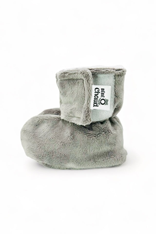 pantoufles gris pâles accessoire bébé compagnie québécoise tout-petit
