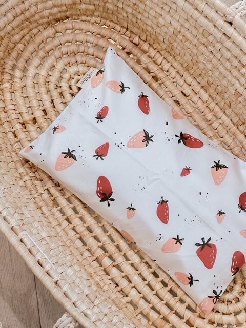 Housse pour oreiller Maovic motive de fraises  Mlle &amp; Coco