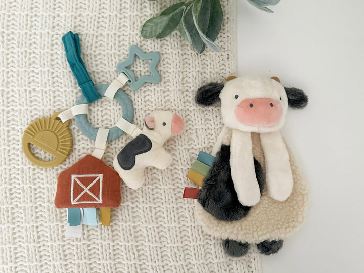 coffret cadeau vache ferme anneau dentition peluche Itzy Ritzy