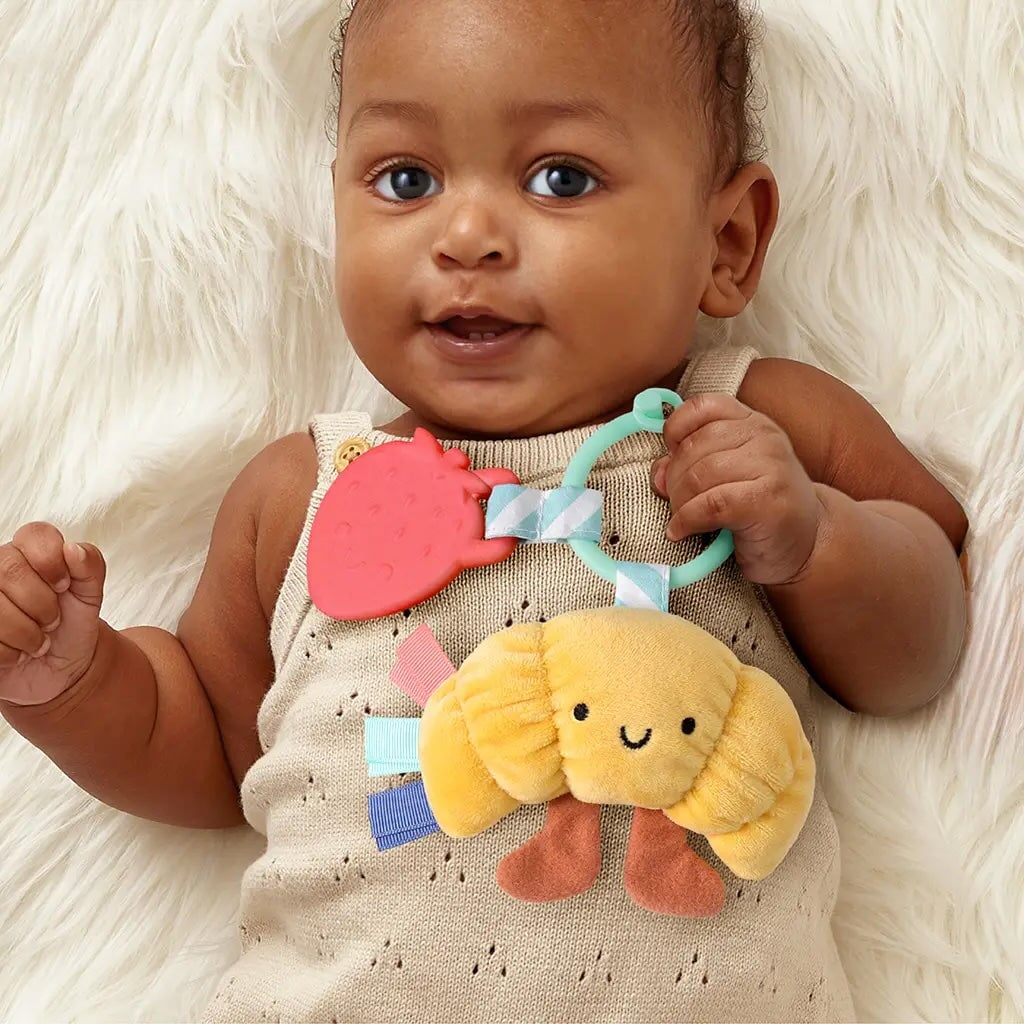 Jouet de dentition Itzy Pal croissant bébé Itzy Ritzy Mlle et Coco
