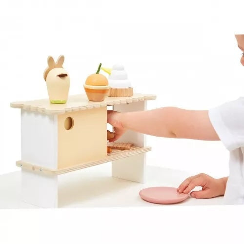 Stand de pâtisseries Janod jouet bois Mlle et Coco