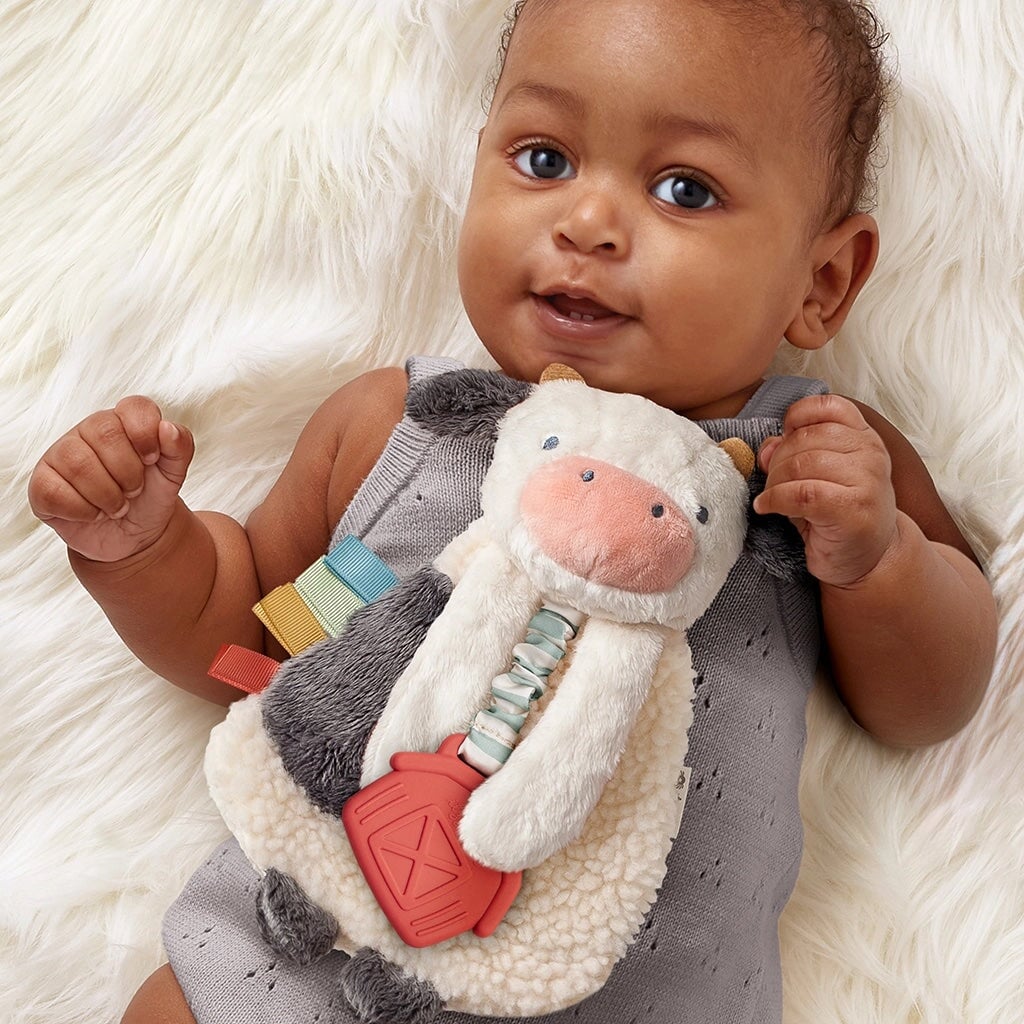 Peluche avec jouet de dentition en silicone - Vache - Itzy Ritzy Jouet/jeux Itzy Ritzy 