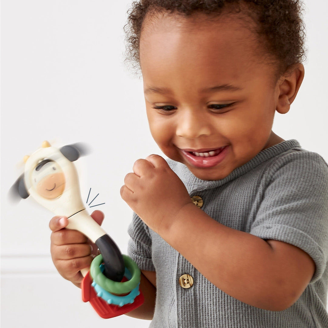jouet activité sensoriel vache spinner itzy ritzy Mlle et Coco