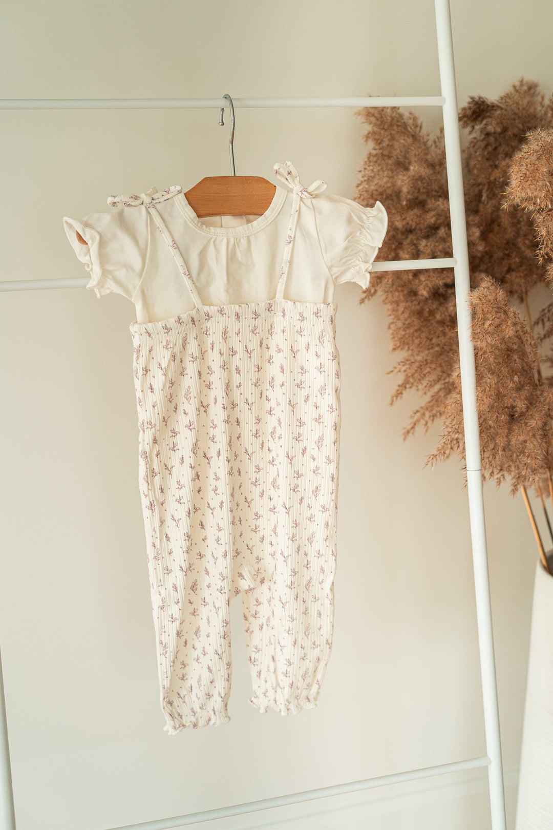 ensemble deux pièces jumper floral mauve cache-couches blanc fixoni