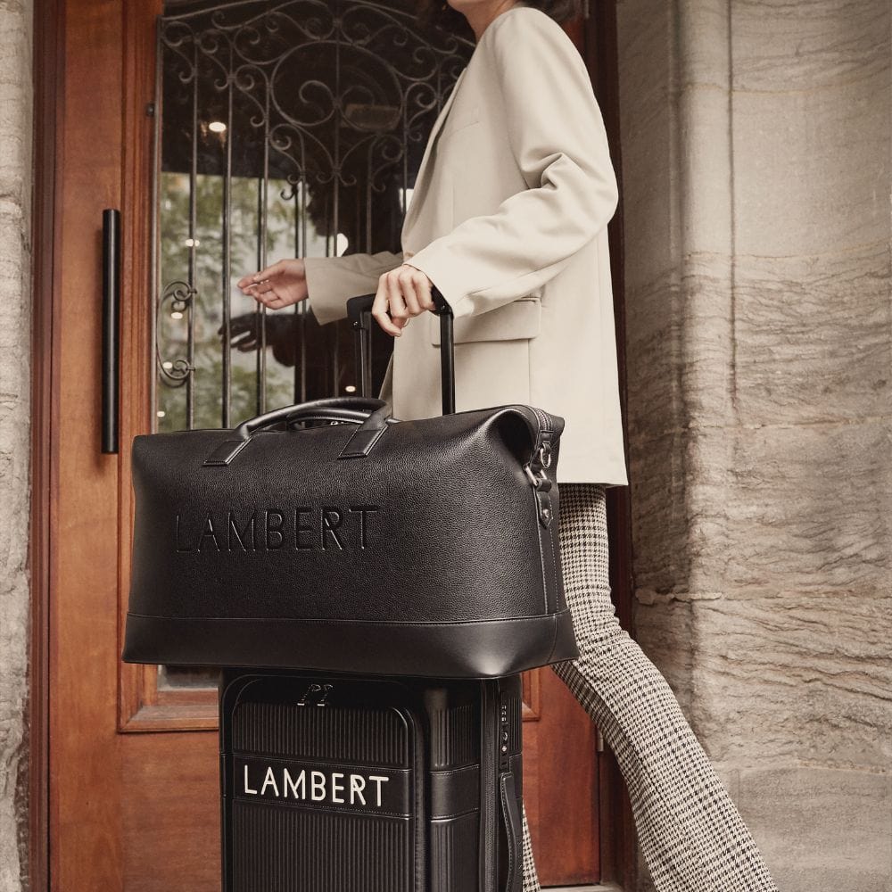 fourre tout june lambert blanc casse noir compagnie quebecoise