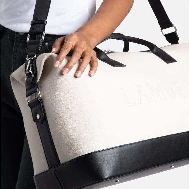 fourre tout june lambert blanc casse noir compagnie quebecoise