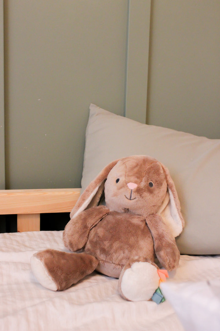 peluche sensoriel lapin Itzy Ritzy Mlle et Coco