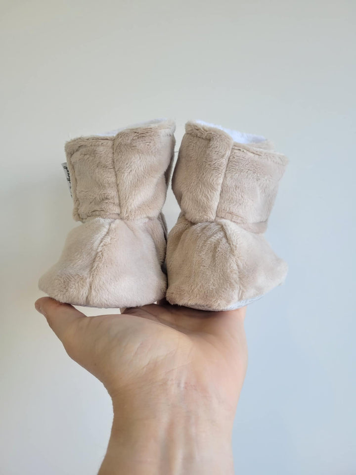 Bébé ô chaud pantoufles latte Mlle et Coco accessoire