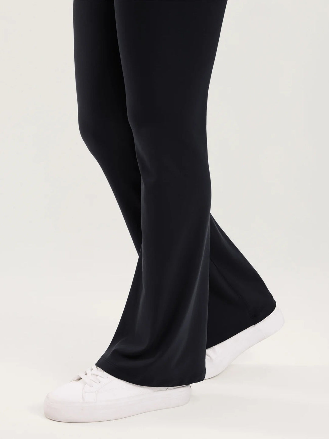 Leggings de maternité évasés sans couture avant Natrelax® 31,5" noir Momanda Mlle et Coco