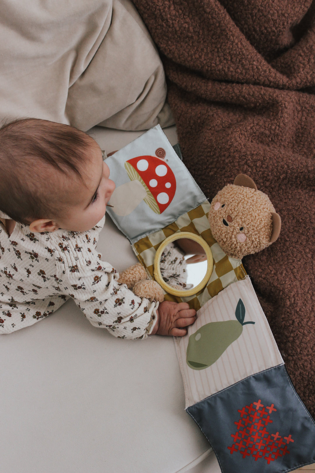 livre taf toys ourson câlin snuggle bear Mlle et Coco