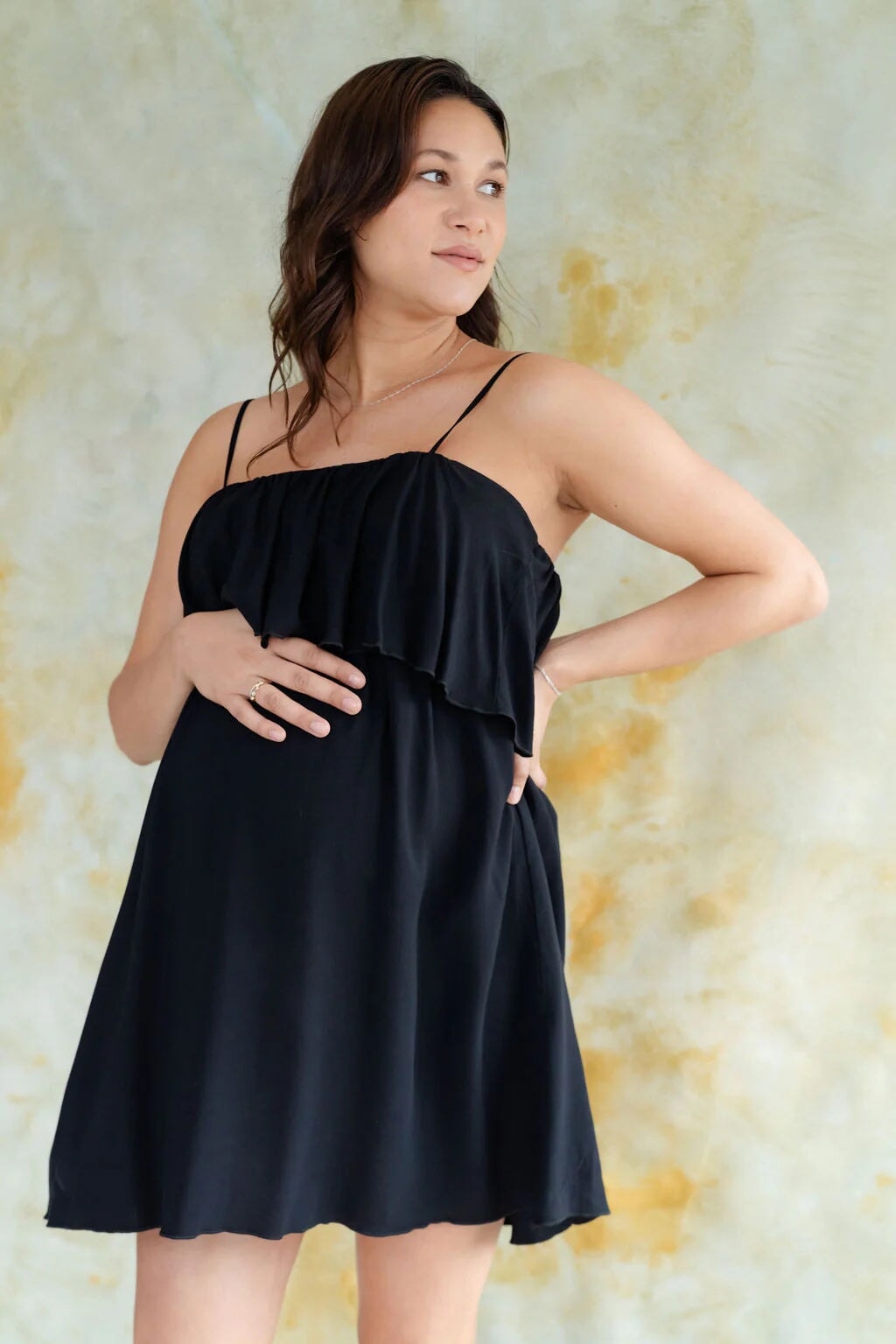 robe allaitement rose maternite Sissi noir à volant compagnie québécoise