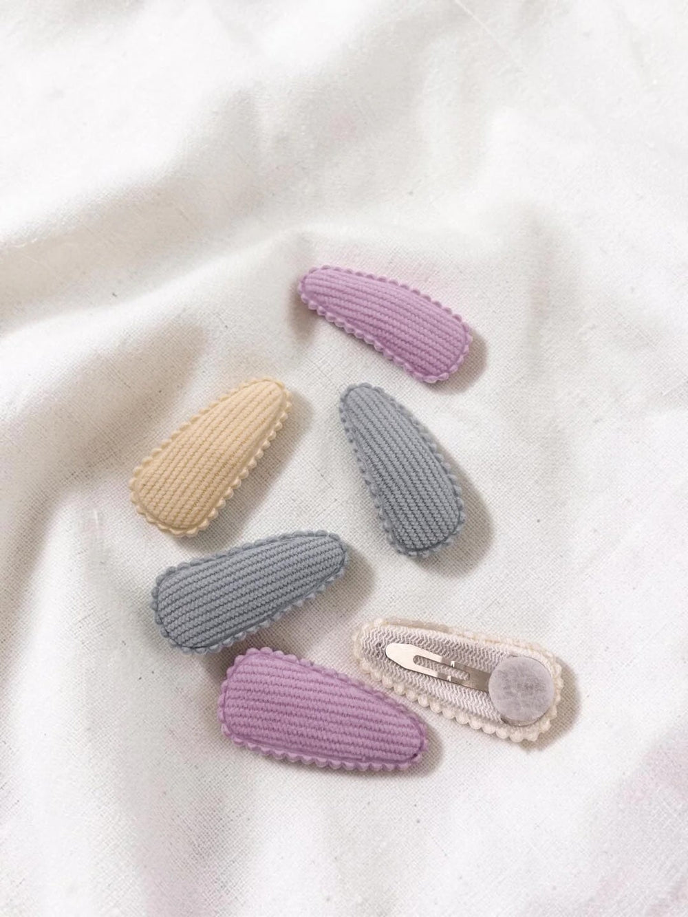 Mini barrettes pour cheveux en tissus pastel Ananas Mlle et Coco