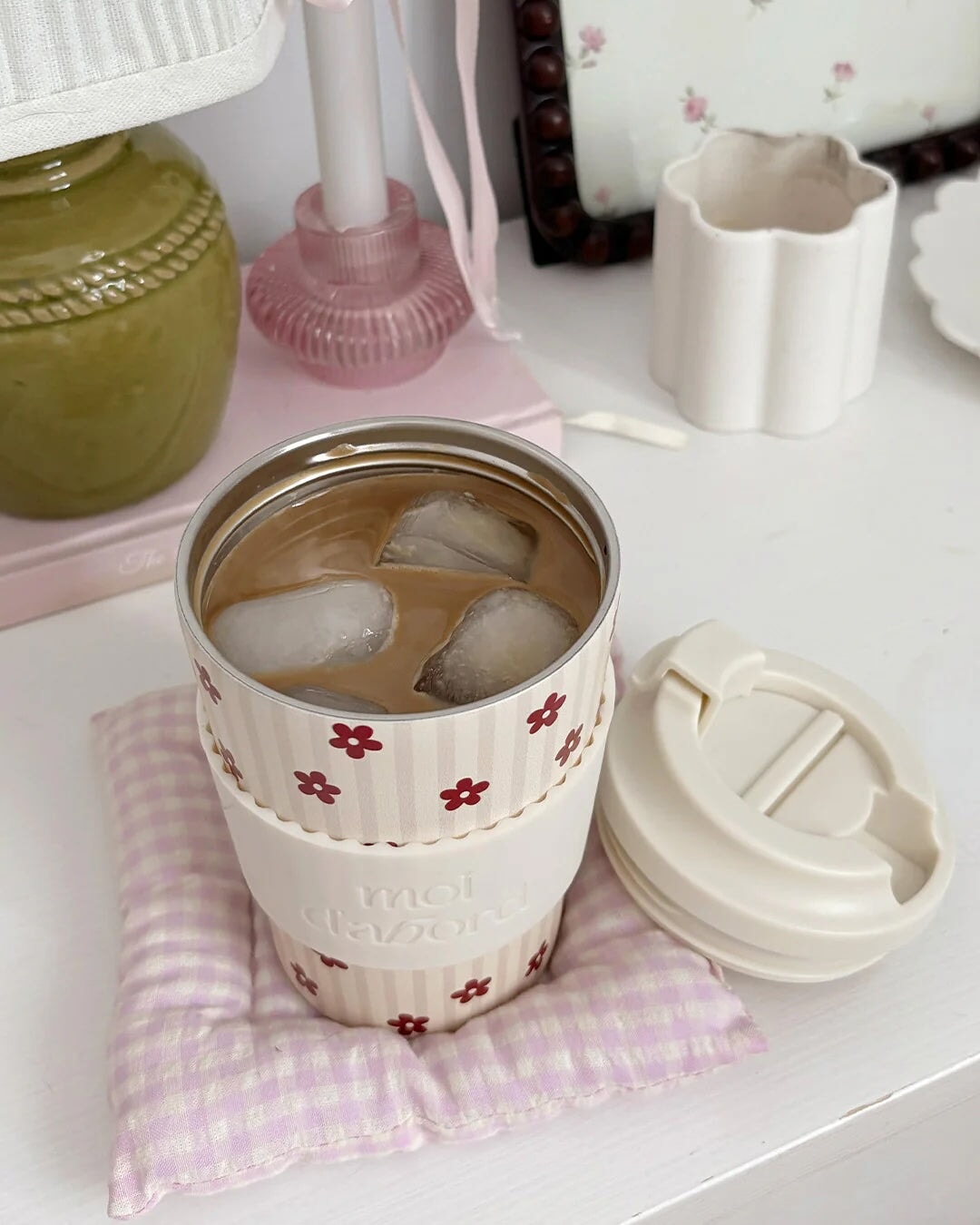 Tasse de voyage isotherme rayures florales Moi d&