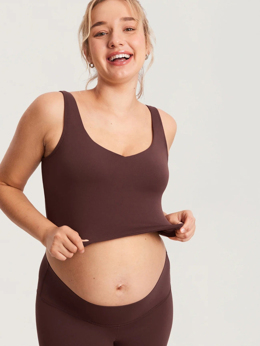 Camisole courte maternité et allaitement Natrelax Taupe Momanda Mlle et Coco