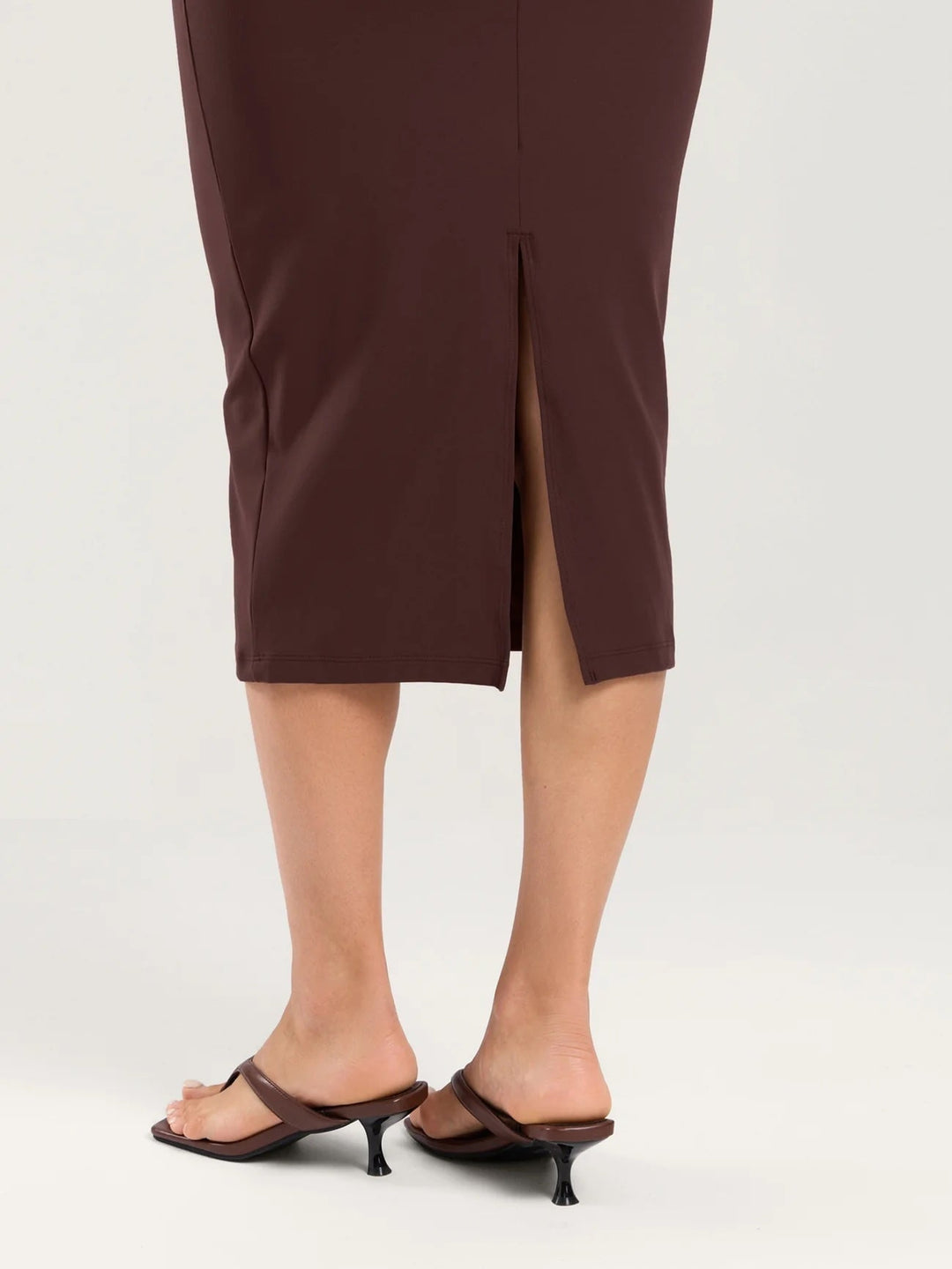 Robe midi moulante de maternité noisette Momanda Mlle et Coco