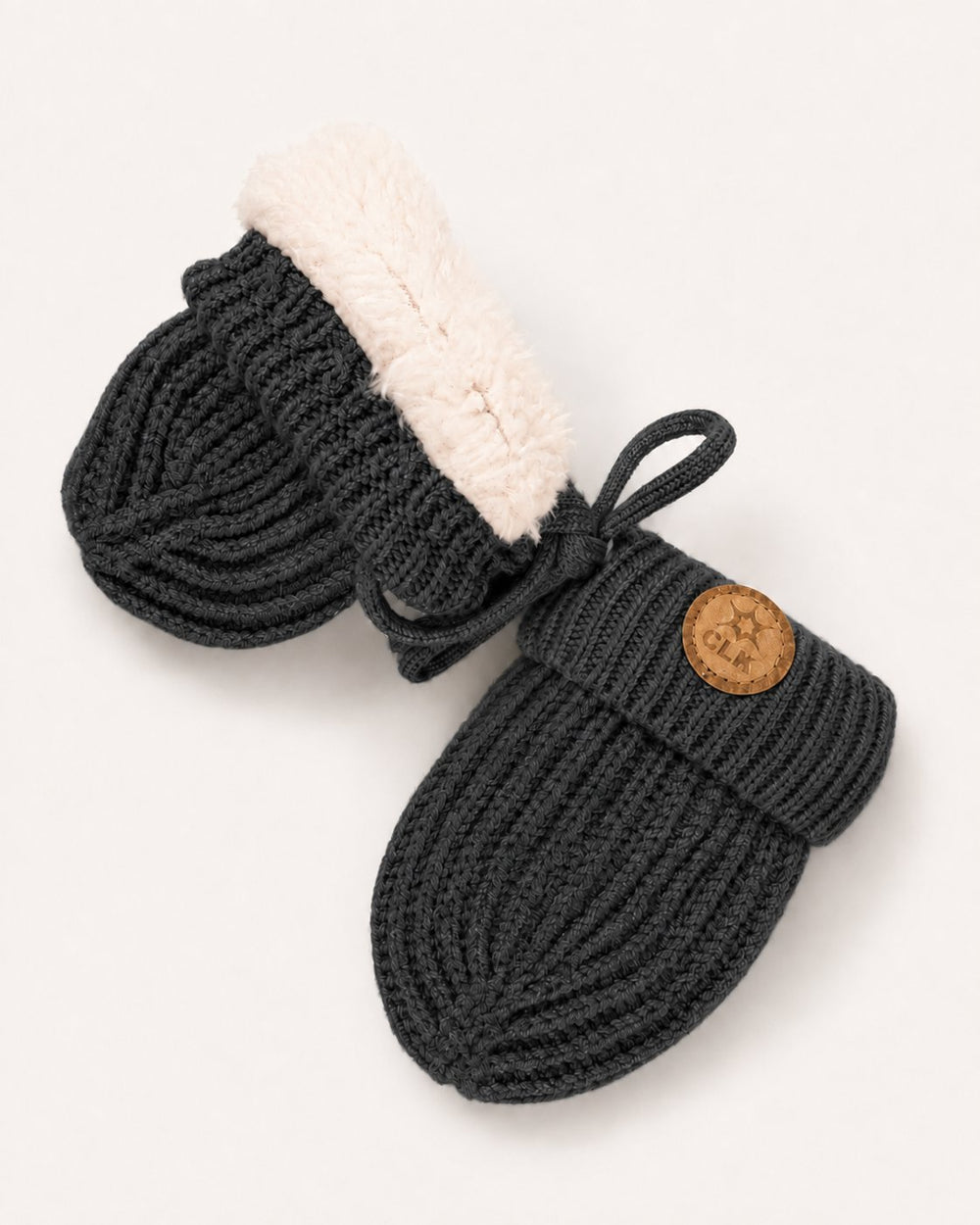 Mitaines en tricot côtelé Noir encre
Calikids Mlle et Coco