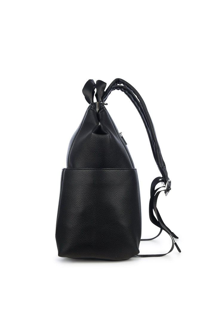 sac couche cuir vegan noir Nala Lambert produits québécois