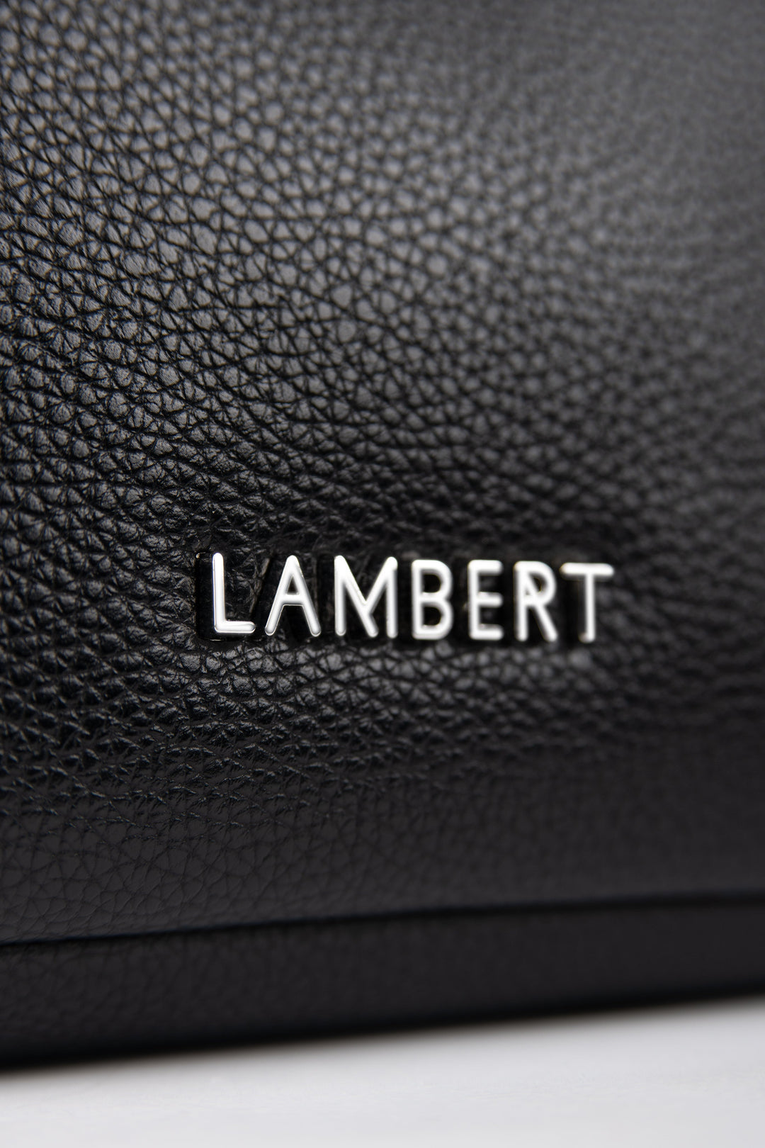 trousse maquillage Lambert Jolie noir cuir vegan compagnie québécoise